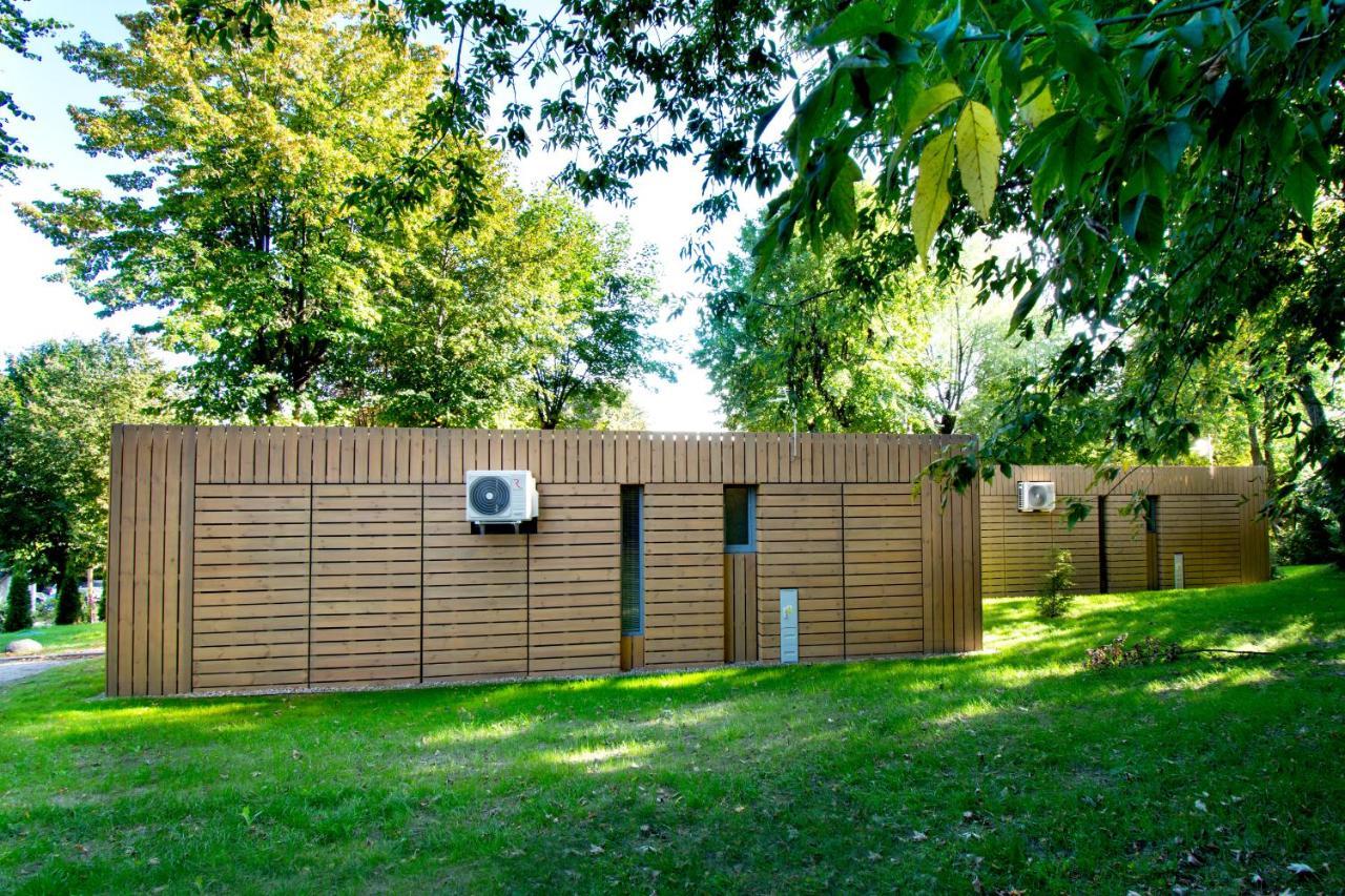 Okejaparts Wilkasy Exterior photo